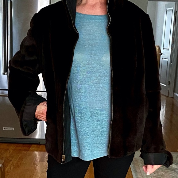 COPY - REVERSIBLE WATER REPELLENT SHEARD MINK FUR COAT, from NEIMAN MARCUS - Picture 2 of 11